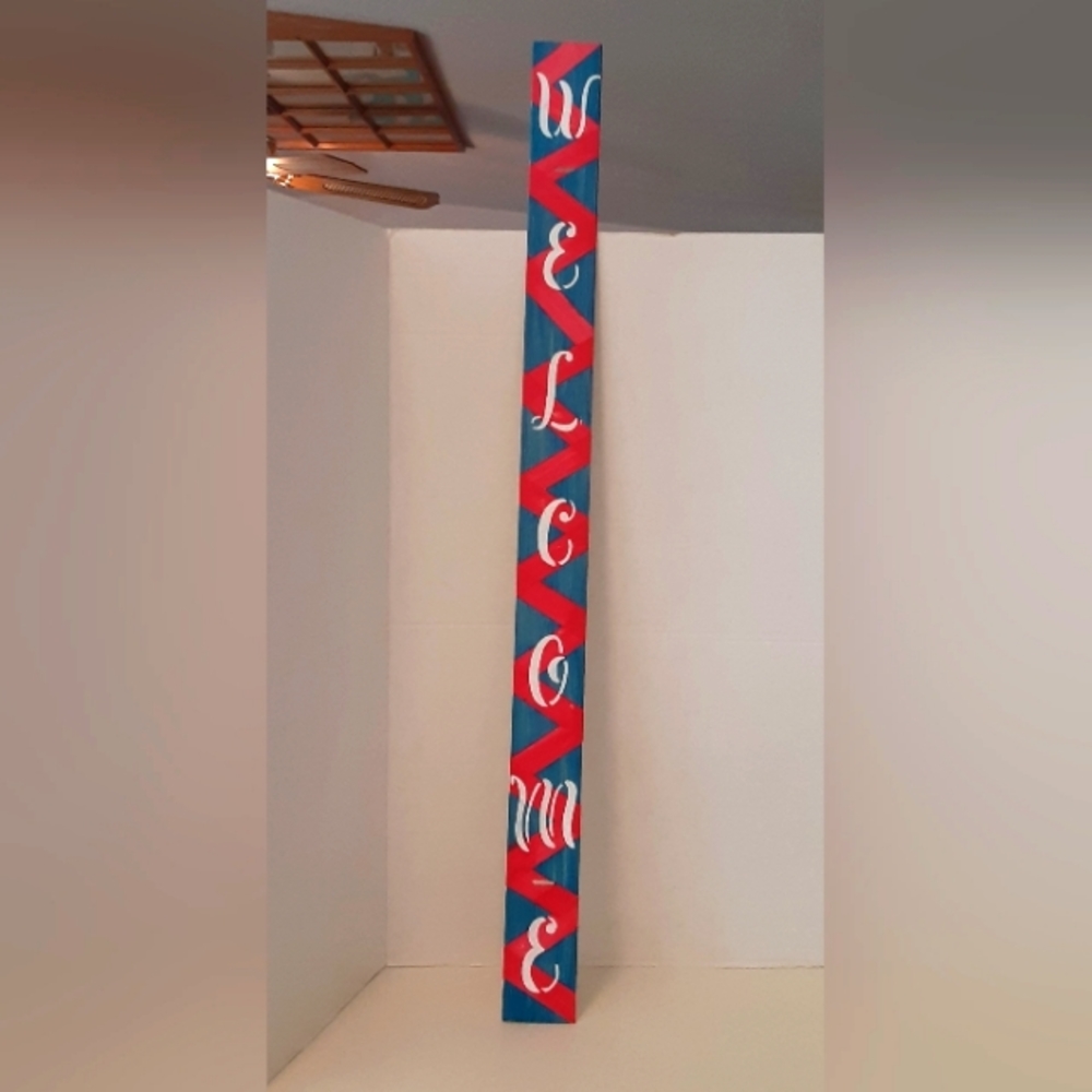 RED WHITE BLUE WELCOME SIGN